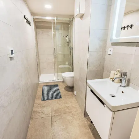 アパート Nekazanka By Interhome *