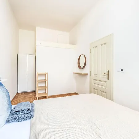 Nekazanka By Interhome דירה